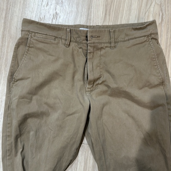 Athletic fit khaki chinos size 32x32 - Picture 4 of 5